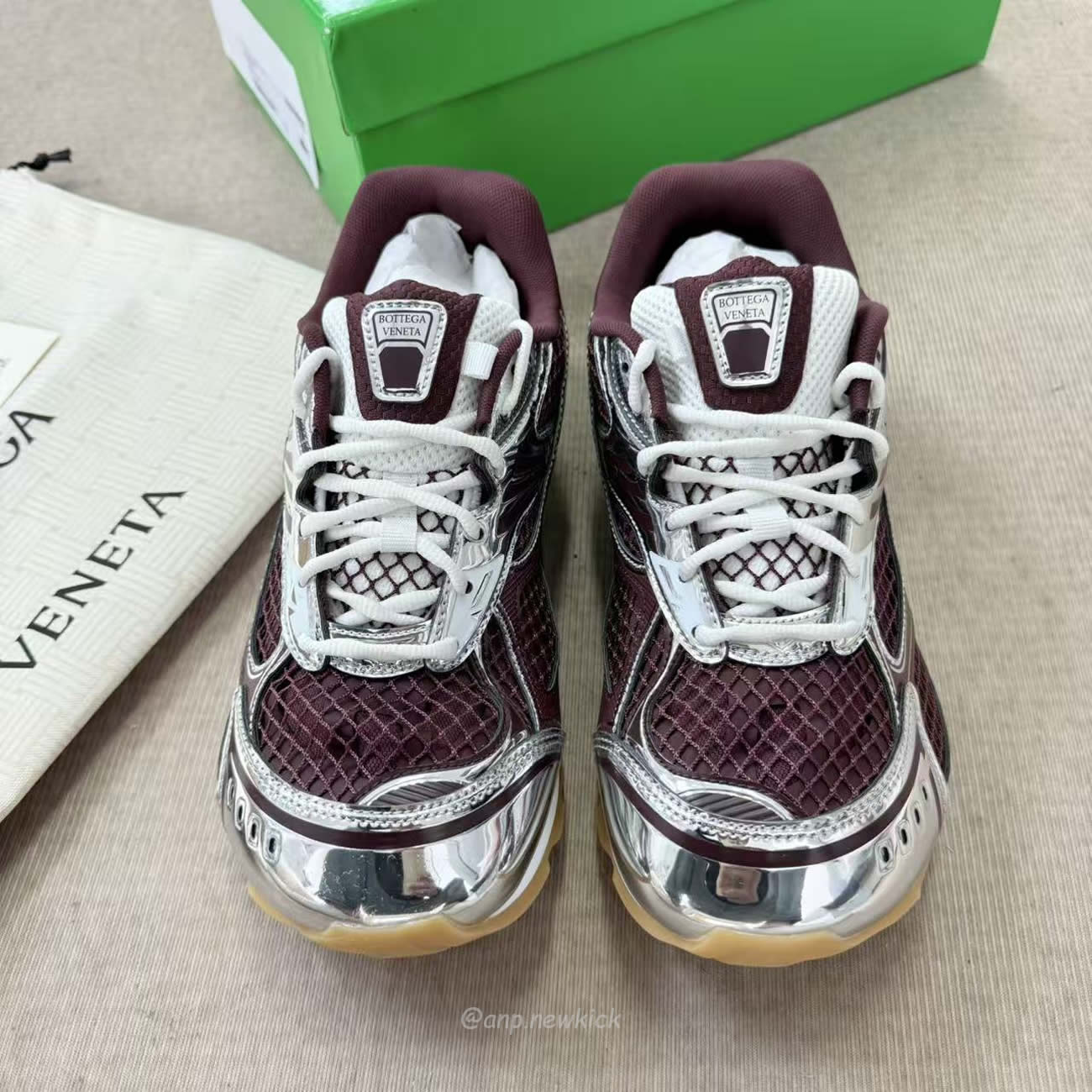 Bottega Veneta Orbit Barolo Silver Low Top Sneakers (3) - www.newkick.vip